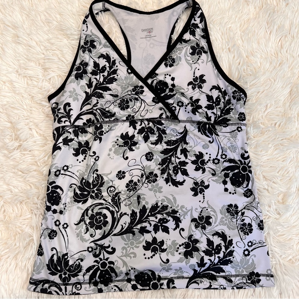Danskin active tank top size Large